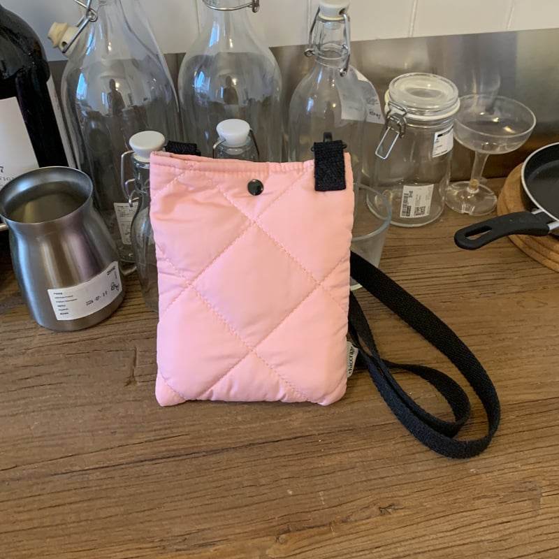 Ženska torbica za rame, jesen-zima 2025, kvadratna vezenina, mala nylon crossbody torba, stil bucket