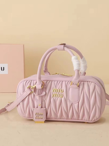 2024 nova ženska PU crossbody torbica, bowling stil, vodoravni kvadratni oblik, srednja veličina, zatvarač, svakodnevna upotreba