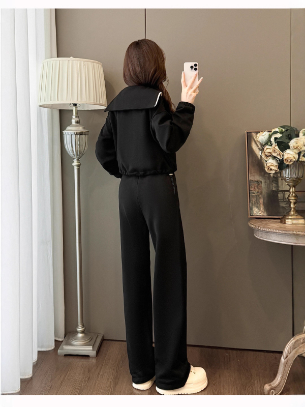 Европейски стил: дамски двучастков комплект за есен 2025 – стягащ суитчър и ежедневни спортни панталони