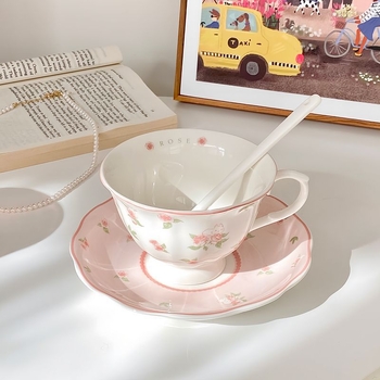Set ceramic de căni pentru cafea, în stil european, design rafinat, pentru uz casnic.
