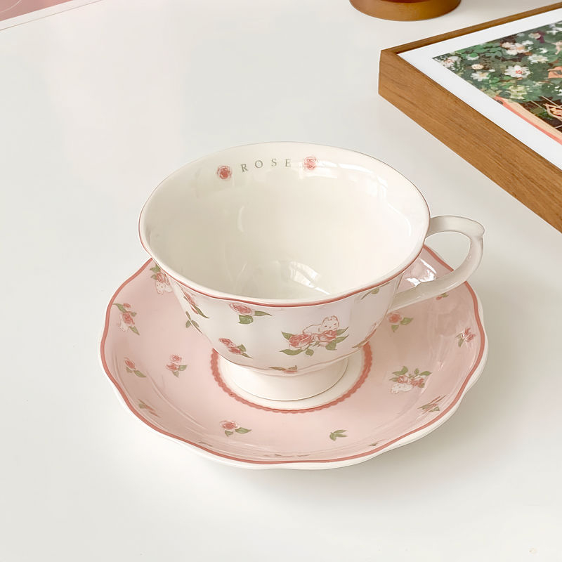 Set ceramic de căni pentru cafea, în stil european, design rafinat, pentru uz casnic.