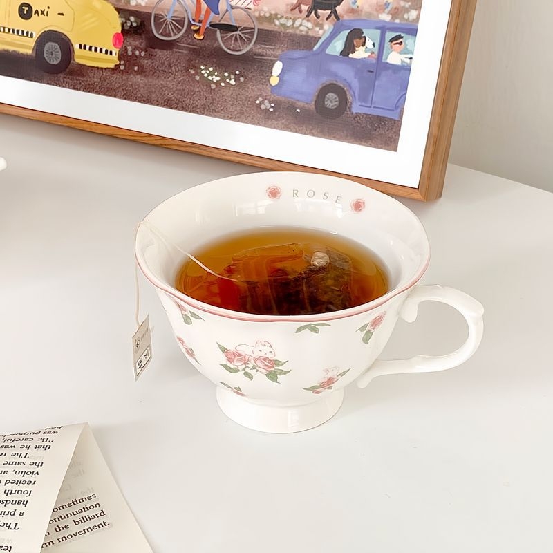 Set ceramic de căni pentru cafea, în stil european, design rafinat, pentru uz casnic.