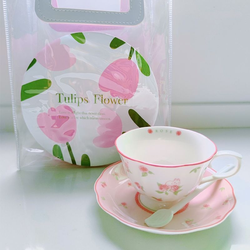 Set ceramic de căni pentru cafea, în stil european, design rafinat, pentru uz casnic.