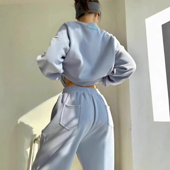 Női amerikai hip-hop stílusú két darabos sport szett: pulóver és nadrág, őszi-téli viselet, karcsúsító hatás, prémium minőség