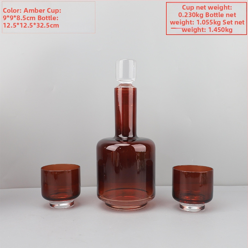 Decantor din sticlă pentru apă rece, în stil modern de lux – piesă decorativă pentru living.