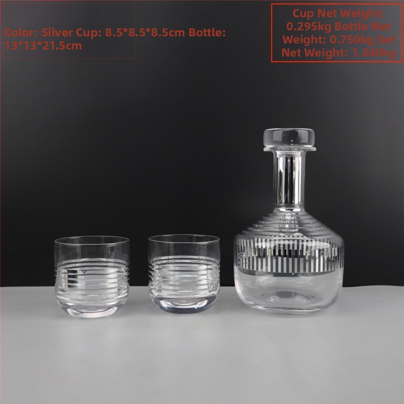 Decantor din sticlă pentru apă rece, în stil modern de lux – piesă decorativă pentru living.