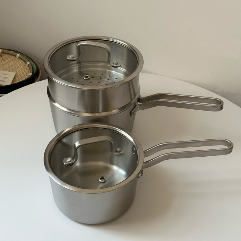 Oală mică din oțel inoxidabil 304, netencuită, cu design nervurat, pentru alimentația bebelușilor și tăițeilor instant, însoțită de lingură