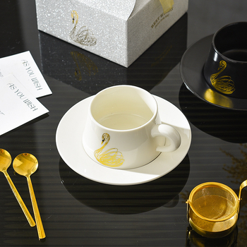 Ceașcă ceramică de cafea cu farfuriu și linguriță, set de ceai în cutie cadou elegantă, pentru cupluri