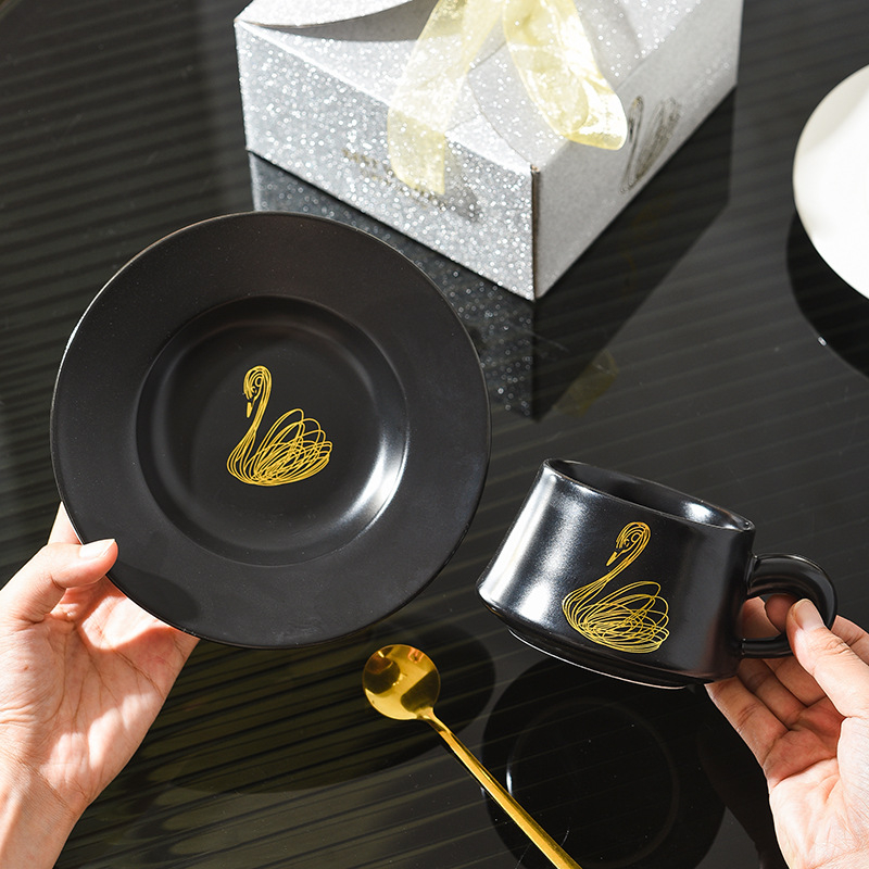 Ceașcă ceramică de cafea cu farfuriu și linguriță, set de ceai în cutie cadou elegantă, pentru cupluri