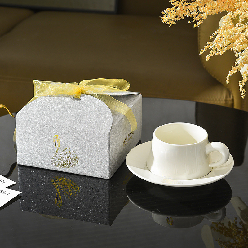 Ceașcă ceramică de cafea cu farfuriu și linguriță, set de ceai în cutie cadou elegantă, pentru cupluri