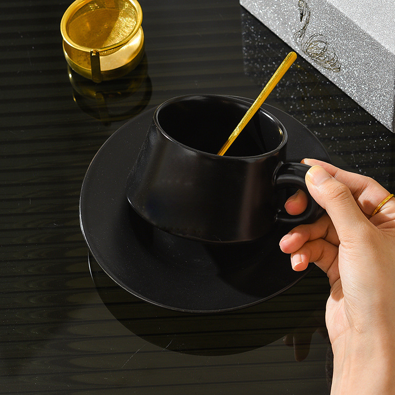 Ceașcă ceramică de cafea cu farfuriu și linguriță, set de ceai în cutie cadou elegantă, pentru cupluri