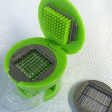Toacător de usturoi multifuncțional și presă de usturoi – gadget de bucătărie