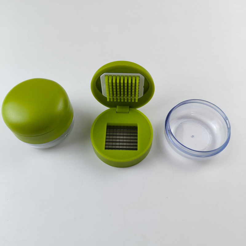 Presă de usturoi mini, zdrobitor — ABS, instrument multifuncțional de bucătărie, 6×7 cm, design modern minimalist.