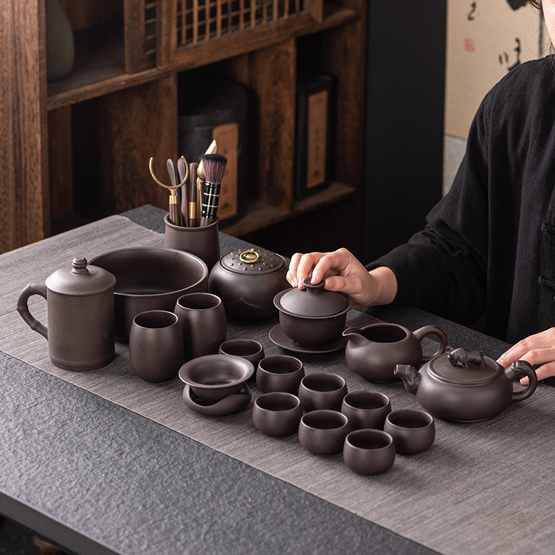 Set ceai Kung Fu din lut mov în cutie cadou – ceainic ceramic și cești pentru ceremonie, calitate de top, personalizabil, cadou de afaceri