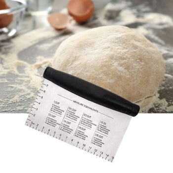 Cuțit din oțel inoxidabil pentru aluat, cu scară de măsurare și spatulă