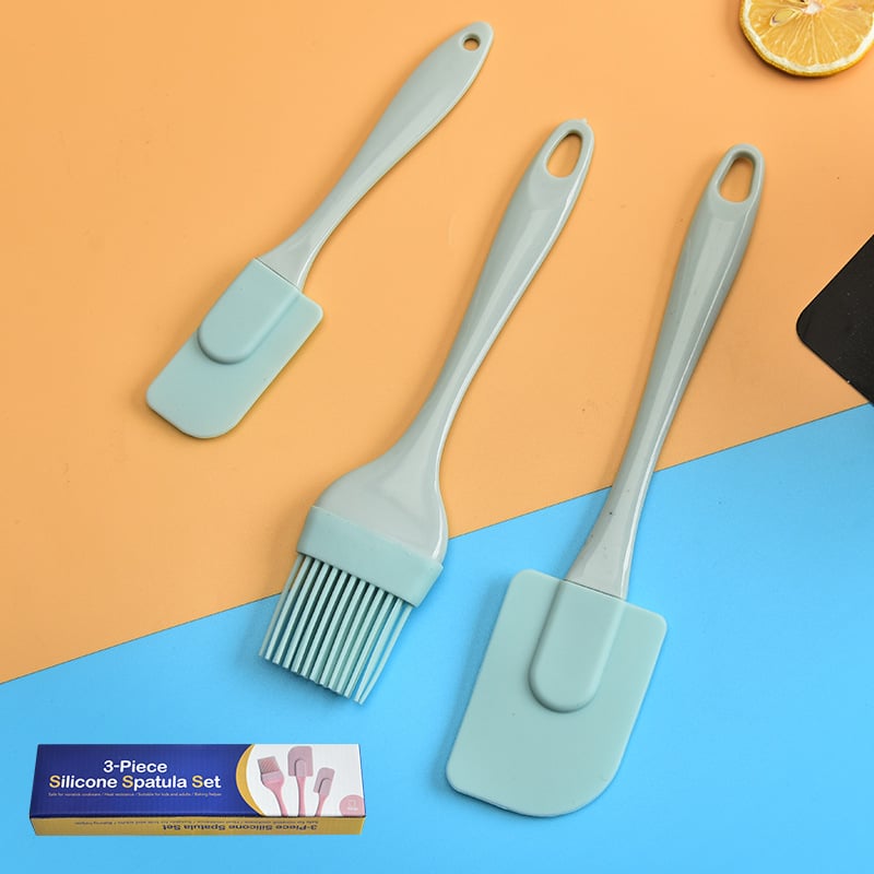 Set din trei unelte din silicon pentru coacere: spatulă pentru cremă, pensulă din silicon pentru ulei și spatulă de bucătărie