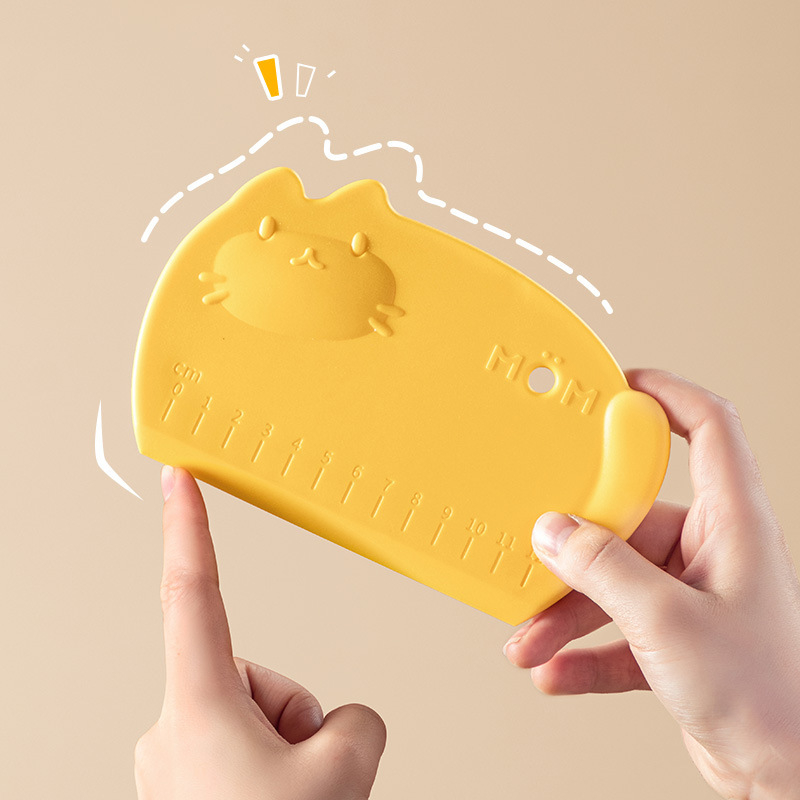 Set de aluat pentru uz casnic: tăietor de aluat, racletă de aluat, spatulă din silicon alimentar, covoraș de frământat și unelte pentru coacere