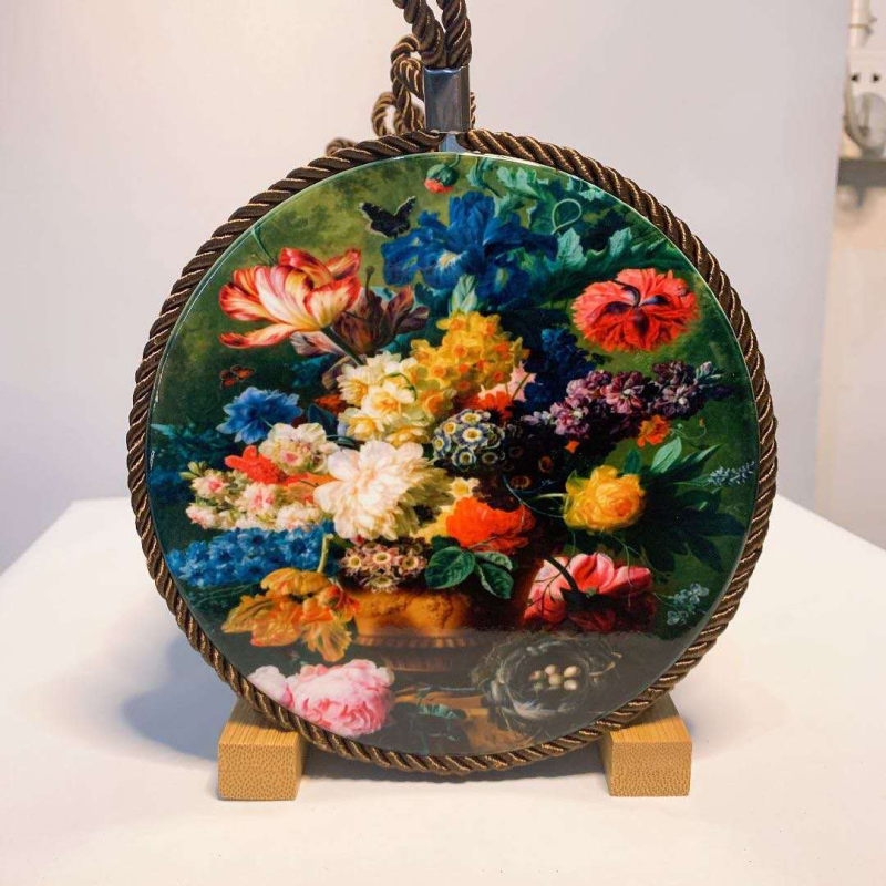 Suport rotund din ceramică rezistent la căldură, cu model floral din plută