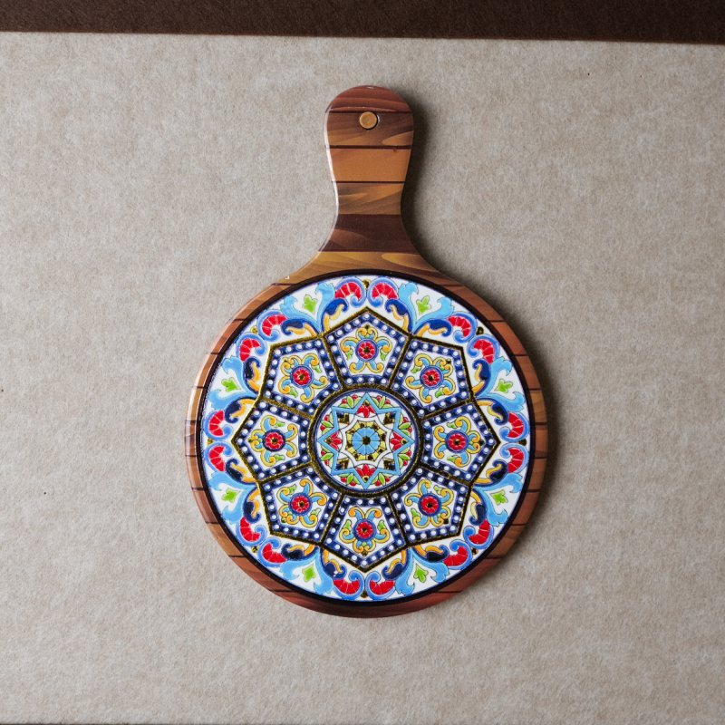 Placă ceramică izolatoare pentru masă cu folie de aur și model floral