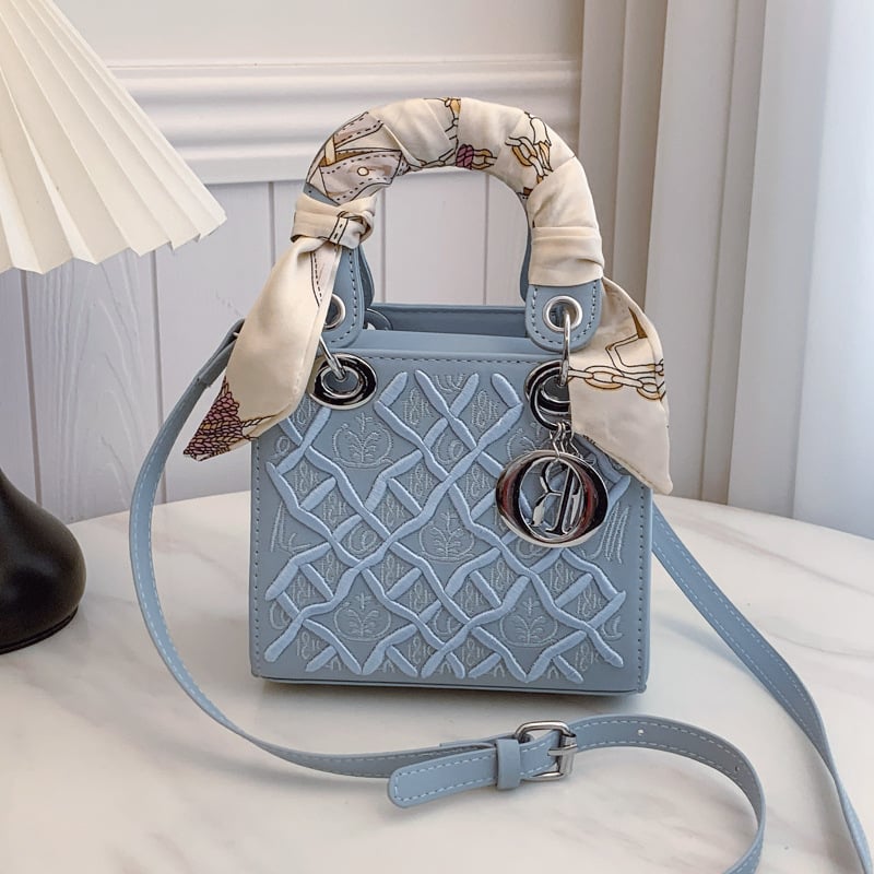 Mini PU izšivena torba Princess Diana, elegantna torba za ručno nošenje i preko ramena, teksturirani završetak, svestrana dnevna torba