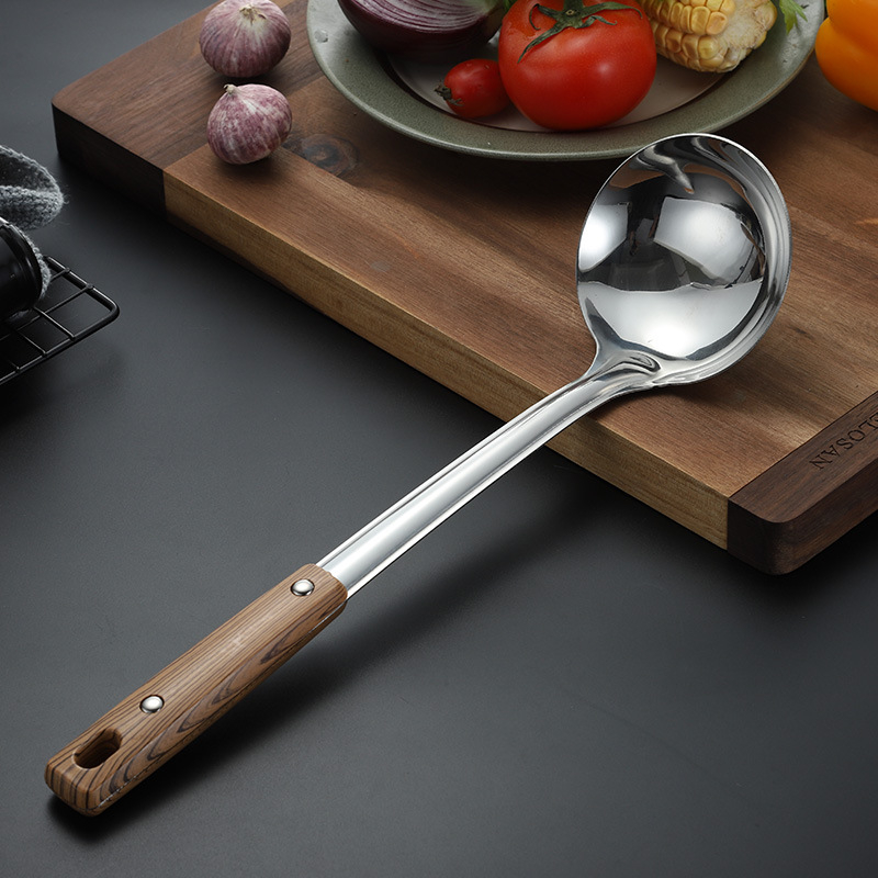 Set de ustensile de bucătărie din oțel inoxidabil gros: spatulă, lingură de supă, spatulă pentru prăjit și strecurătoare pentru oală