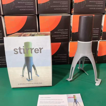 Mixer automat triunghiular pentru ouă – ustensilă de bucătărie