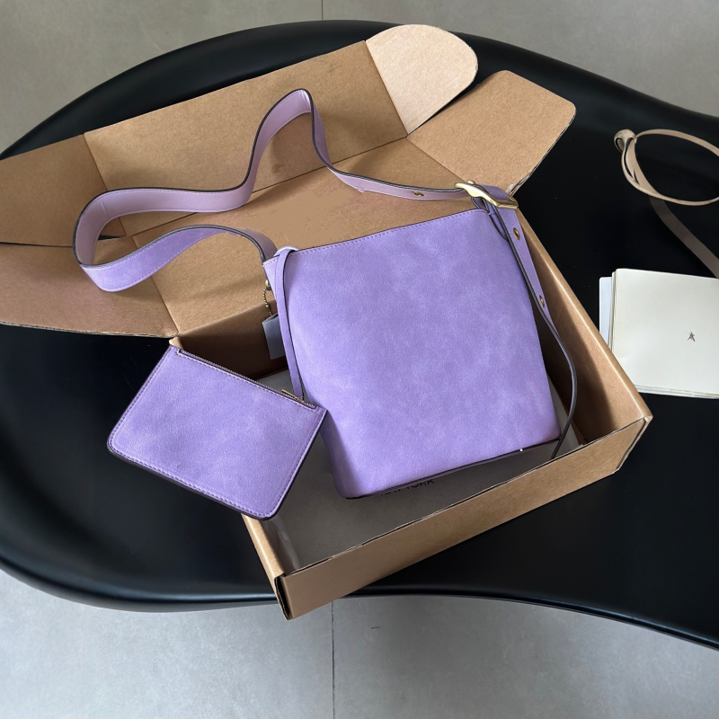 Bleecker21 Mala kožna bucket torbica s velikim kapacitetom, moderna i svestrana crossbody torba preko ramena