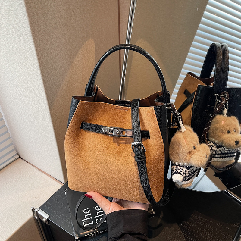 Ženska mala retro bucket torbica s crossbody dizajnom, moda 2025