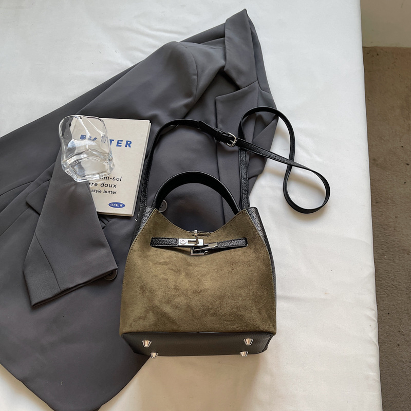 Ženska mala retro bucket torbica s crossbody dizajnom, moda 2025