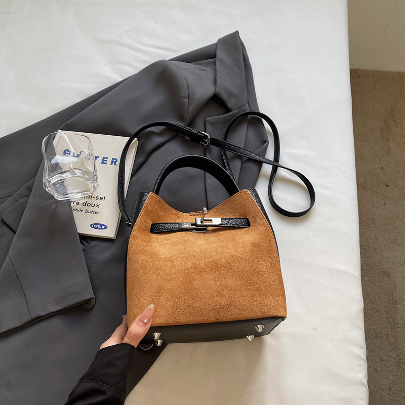Ženska mala retro bucket torbica s crossbody dizajnom, moda 2025