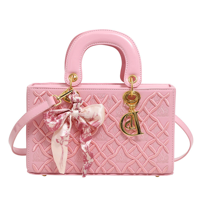 PU kožna torba s izšivkom i detaljem šala, stil Princeze Diane, srednja torba za rame i crossbody za žene