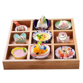Japán stílusú porcelán mini tál négy rekeszben bambusz dobozban – desszerttál