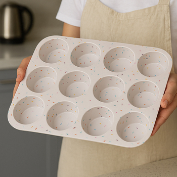În stoc: Formă din silicon alimentar cu 12 cavități pentru brioșe și prăjituri, pentru coacere acasă