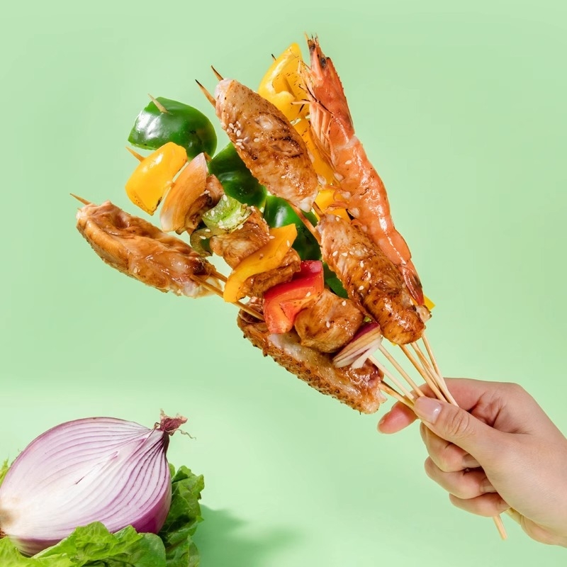 Bețe de grătar din bambus, de unică folosință, pentru carne, cârnați și fructe caramelizate