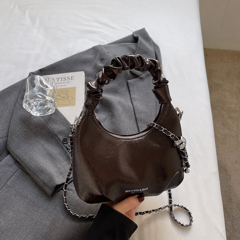 Torba u korejskom stilu s dizajnom oblaka za žene, 2026 novi model, kompaktna crossbody torba s lancem
