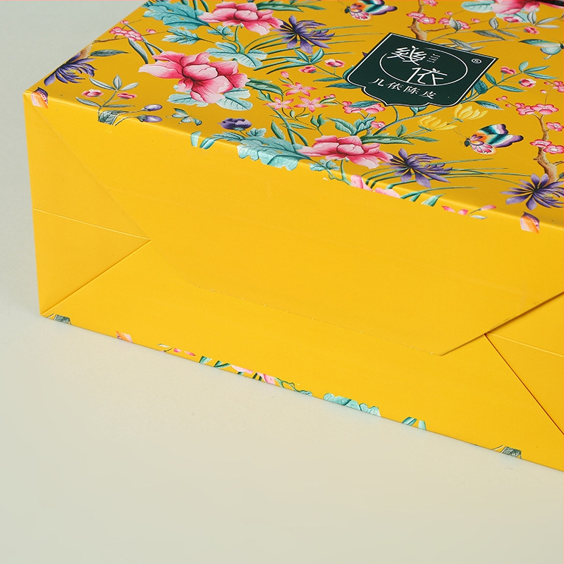 Geantă de cumpărături colorată pentru magazin de îmbrăcăminte — geantă cadou personalizată cu elemente metalice