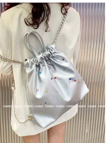 2024 ljeto–jesen korejski nišni dizajn ženska torba, mat velvet, šarena lančana s dragim kamenjem, ruksak s vezicama