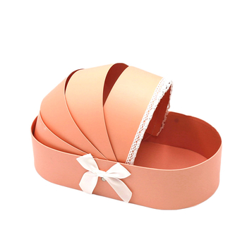 Cutie creativă cu flori pentru pătuțul bebelușului, buchet de săpun – cutie cadou elegantă