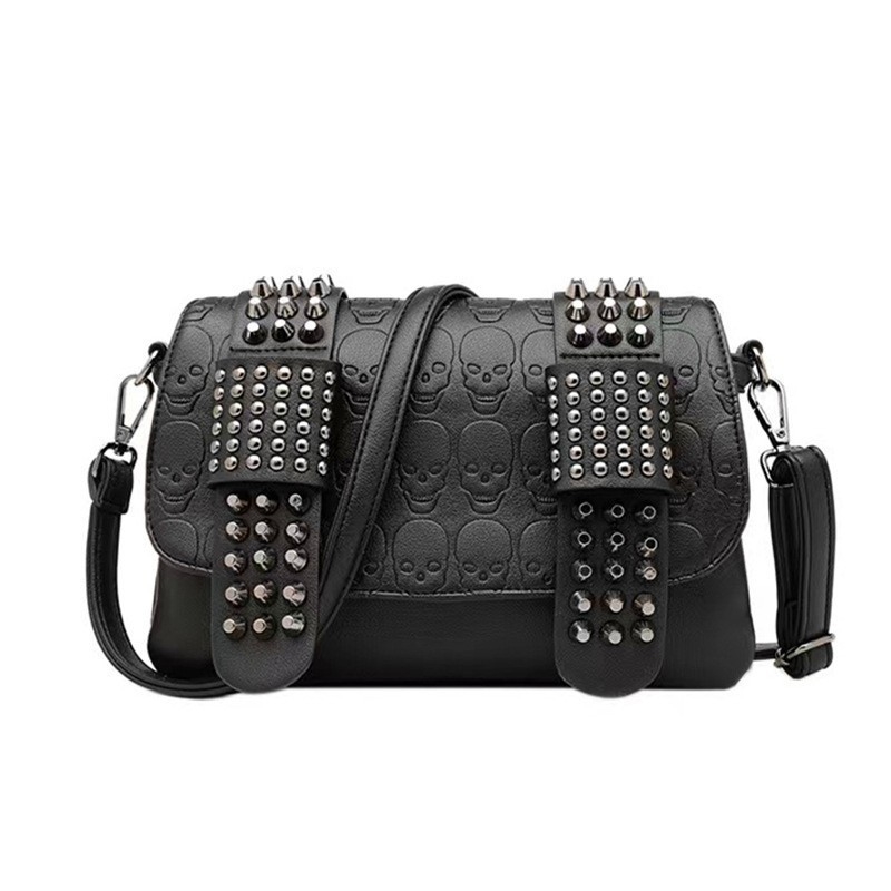 ANNMUU Ženska crossbody torba s rivetima i crnim lubanjama, PU, mala kvadratna torbica, reljefna površina, gradski stil