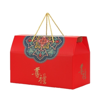 Cutie cadou de Anul Nou – specialități locale premium, delicatese de munte și produse uscate, ambalaj personalizabil