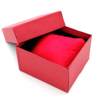 Cutie cadou pătrată pentru ceas cu minge din burete, design minimalist, funda elegantă