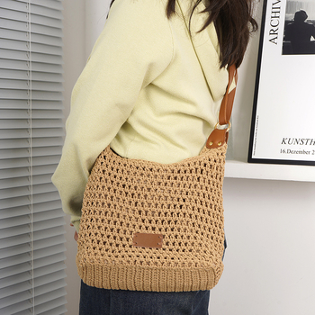 Új stílusú szegecses válltáska perforált kötött dizájnnal, női, nyár, retro crossbody