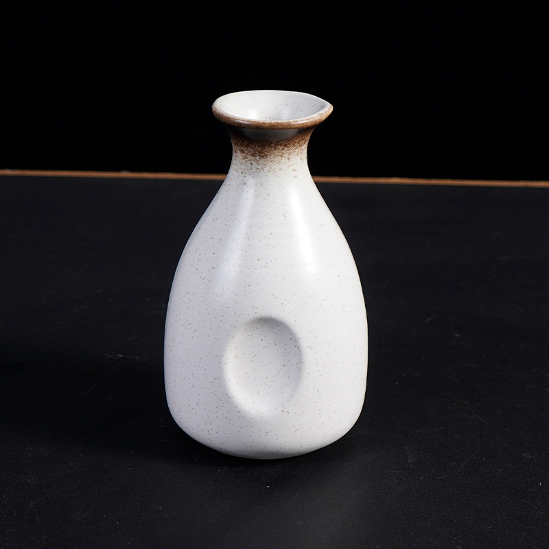 Japán stílusú porcelán saké készlet kancsóval és poharakkal, otthoni használatra, adagolóval