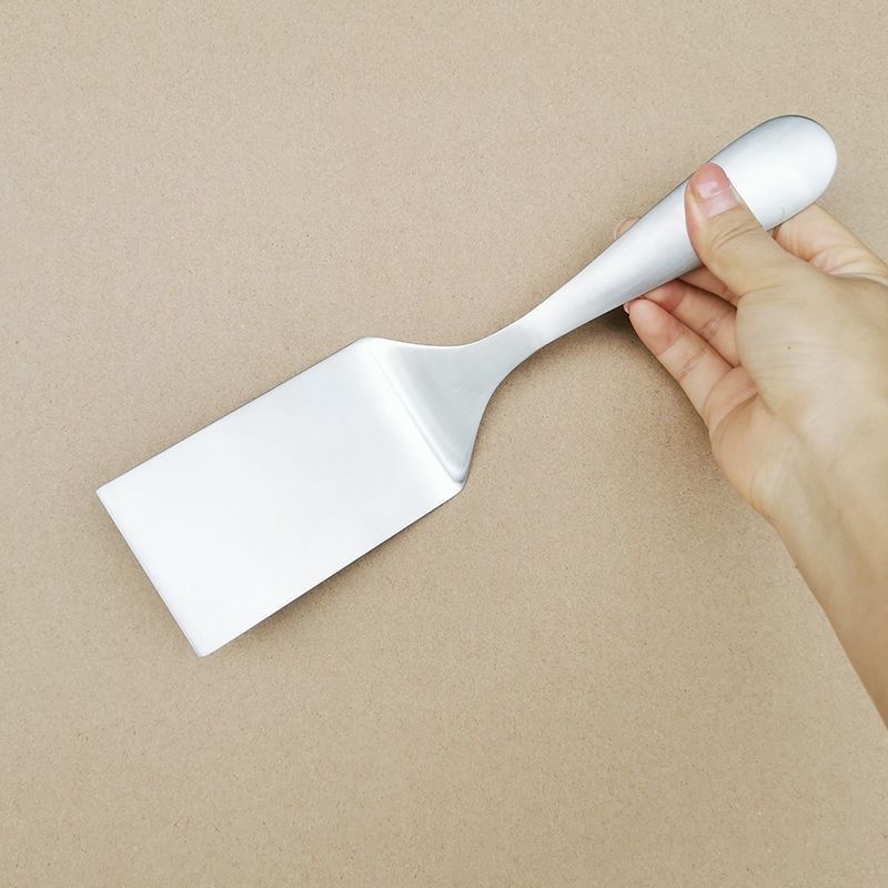 Spatula de gătit din oțel inoxidabil – multiutility pentru prăjire, plat, friptură, clătite, tiramisu și Teppanyaki