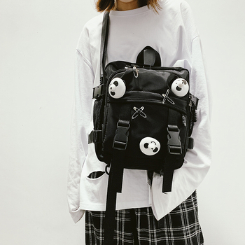 Harajuku inspirirana tamna utilitarna torba preko ramena i ruksak s motivom medvjeda, unisex, kapacitet ispod 20 L
