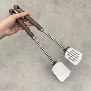 Spatulă mică din oțel inoxidabil cu mâner lung pentru gătit acasă, spatulă antiaderentă pentru tigaie, rezistentă la temperaturi înalte, mâner din lemn de nuc
