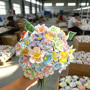 Buchet din ceramică Jingdezhen, flori de mătase lucrate manual, ornament decorativ