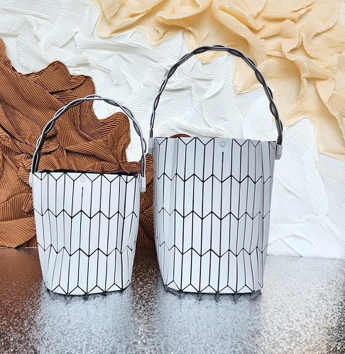 PVC bucket torba s dijamantnim šivanjem i pletenim košarastim dizajnom u bojama, ženska torba preko ramena