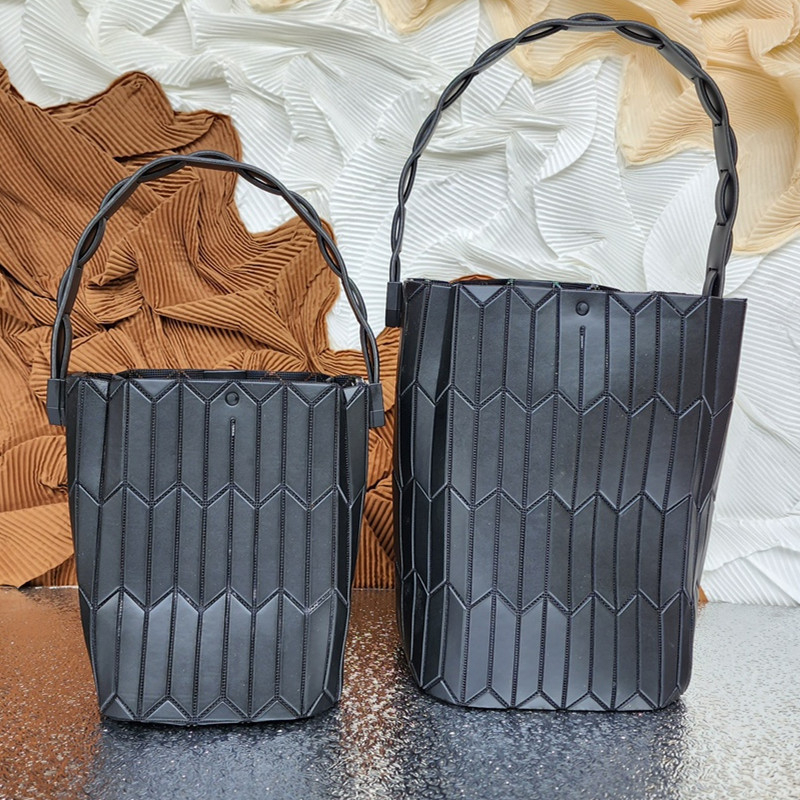 PVC bucket torba s dijamantnim šivanjem i pletenim košarastim dizajnom u bojama, ženska torba preko ramena