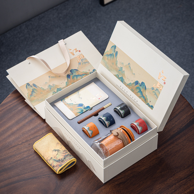 Set ceramic de ceai personalizabil într-o cutie cadou pentru cadouri corporative – design inspirat chinezește